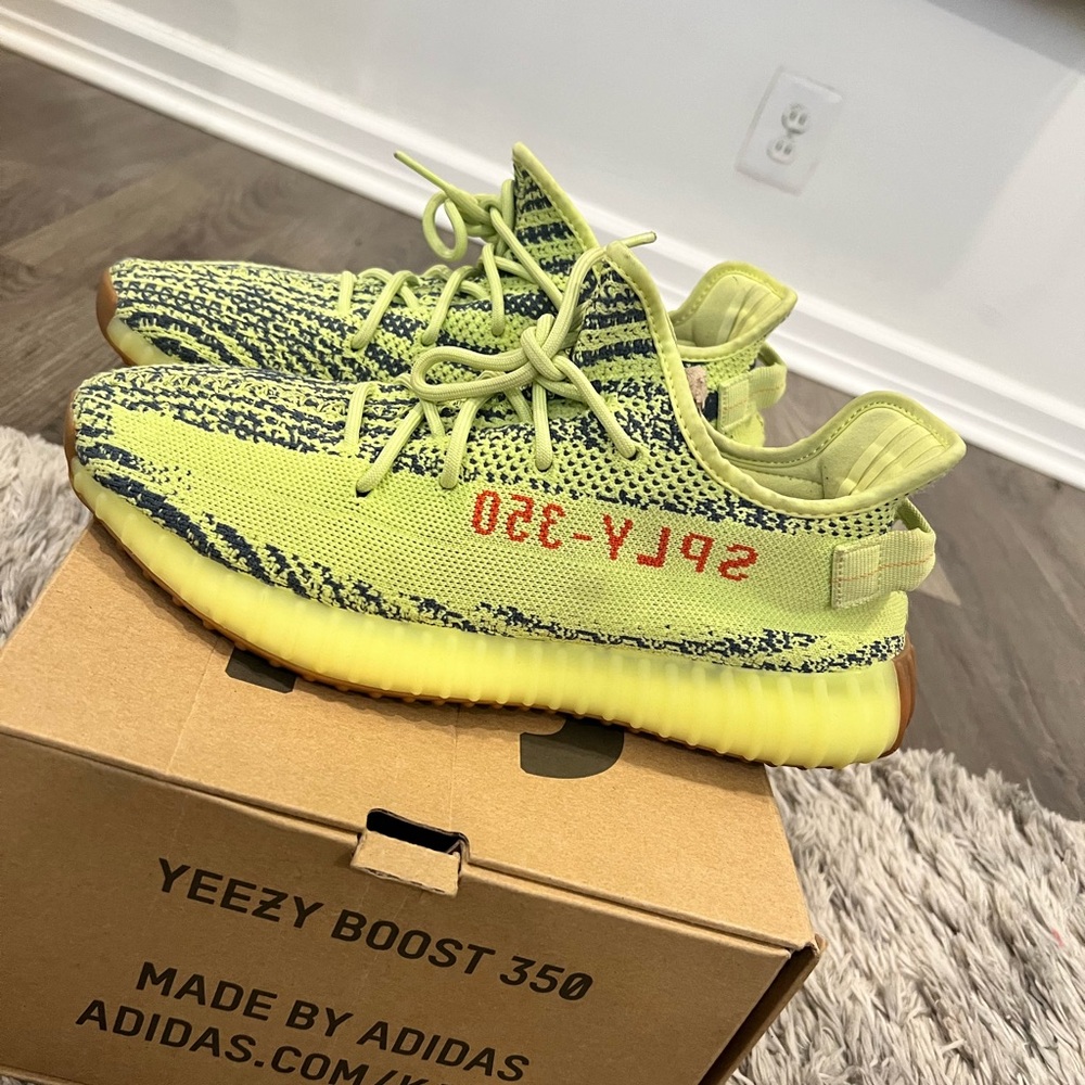 Adidas Yeezy Boost 350 Frozen Yellow V2 Sneakers